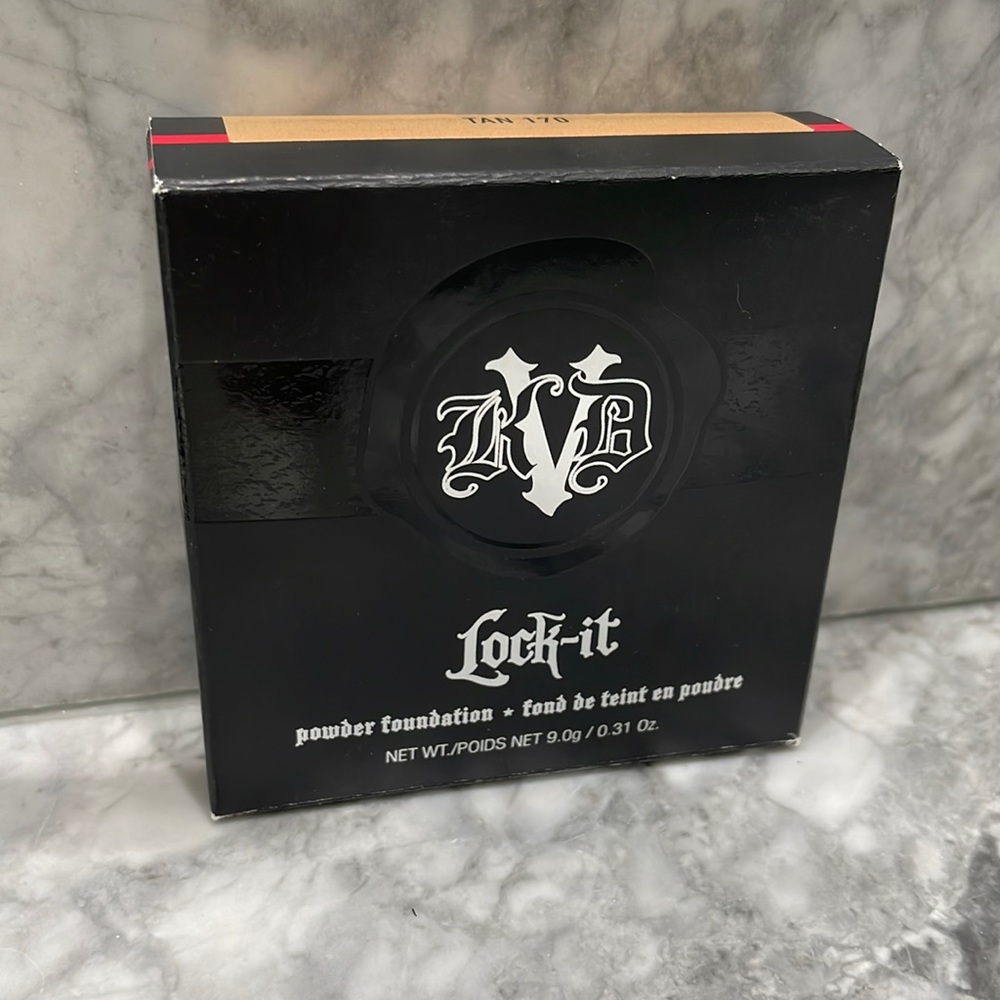 KVD Lock-it powder foundation Tan 170